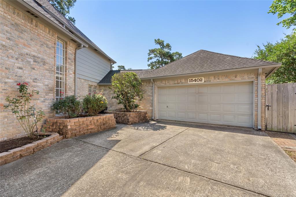 15402 Cresent Oaks Court, Houston, Texas image 5