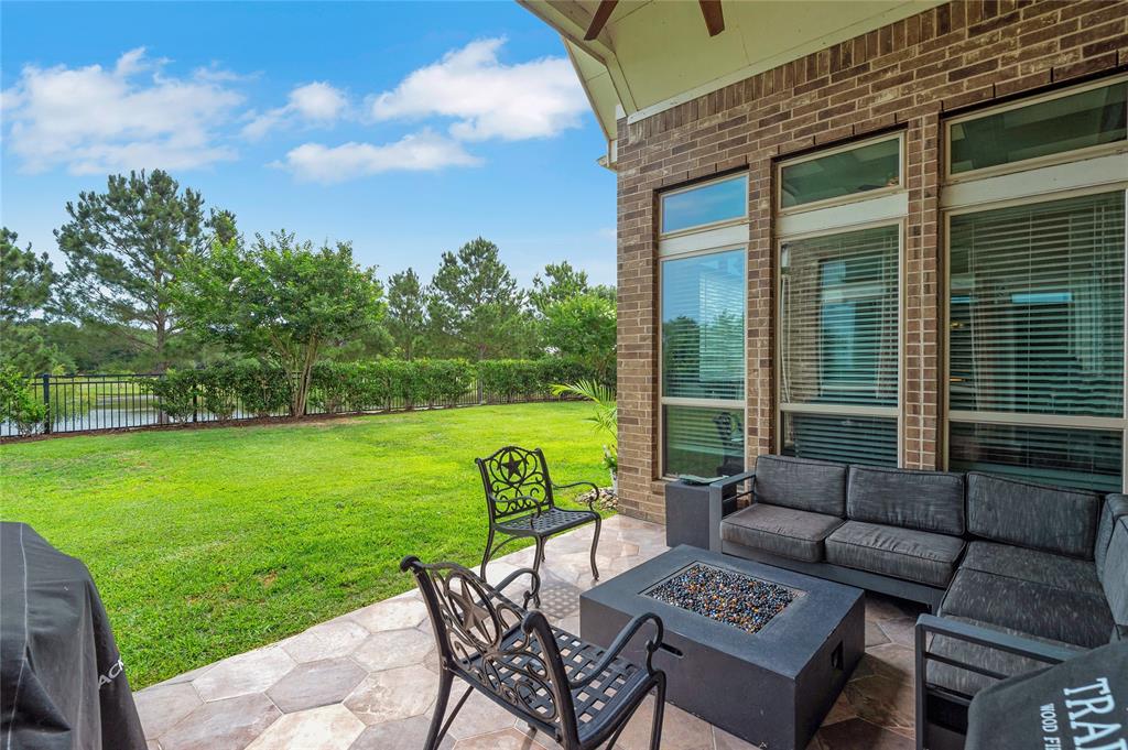 16822 Harbor Falls Drive, Cypress, Texas image 3