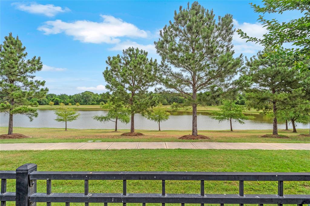 16822 Harbor Falls Drive, Cypress, Texas image 33