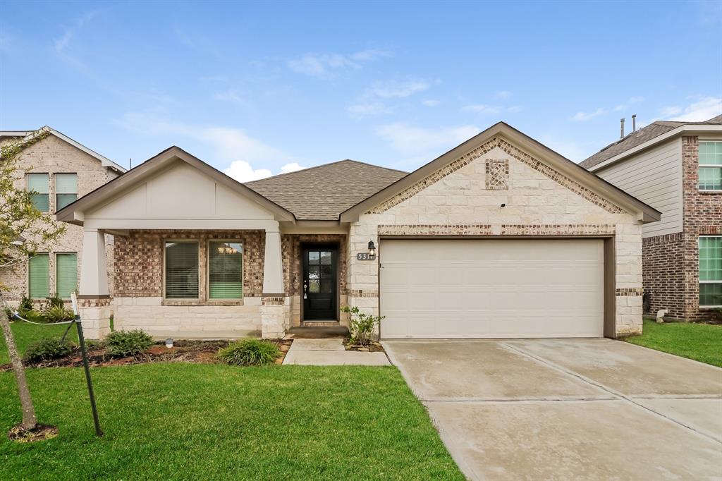 5317 Cascade Court, Alvin, Texas image 1