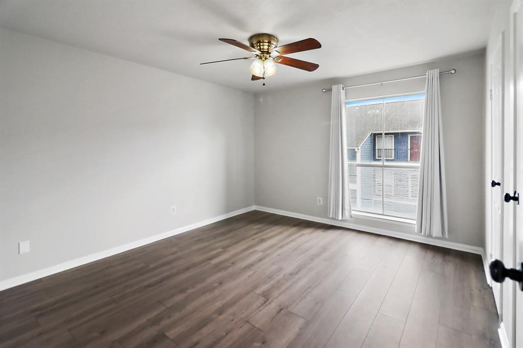 18519 Egret Bay Boulevard #1808, Webster, Texas image 22