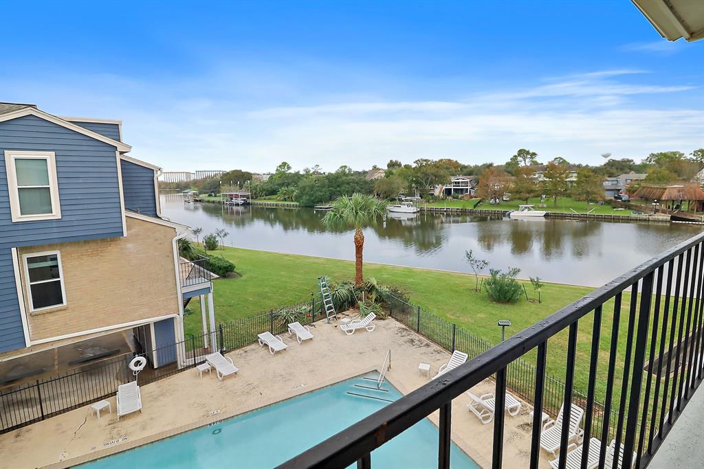 18519 Egret Bay Boulevard #1808, Webster, Texas image 5