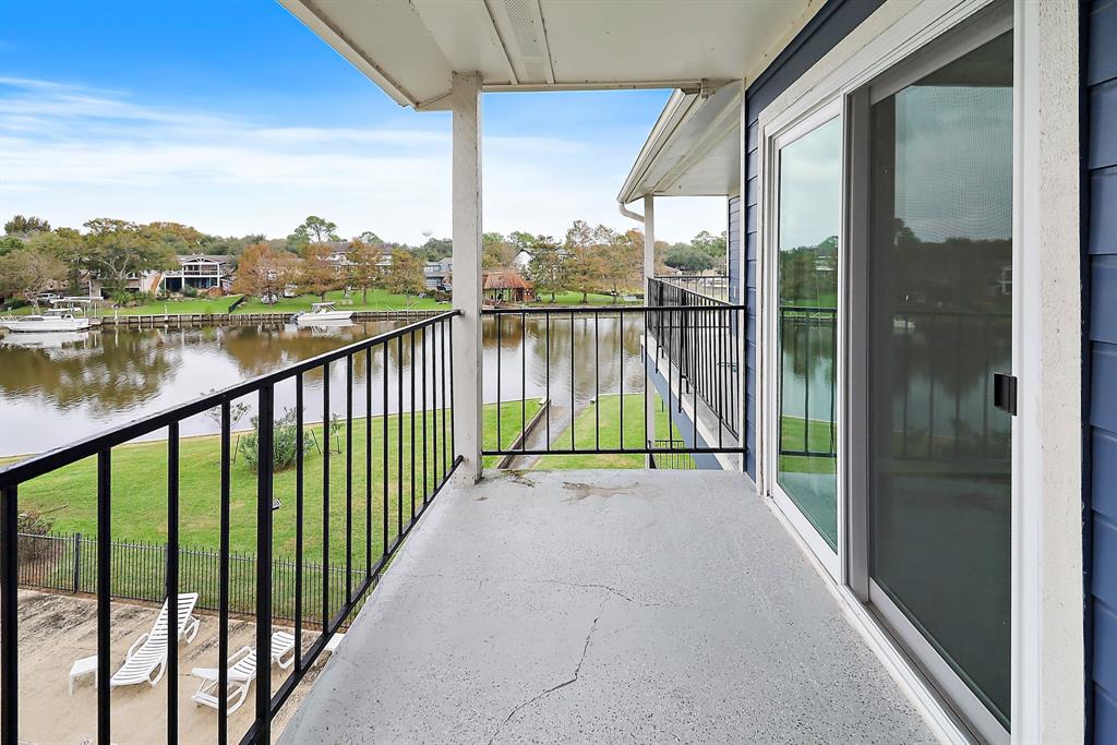 18519 Egret Bay Boulevard #1808, Webster, Texas image 7