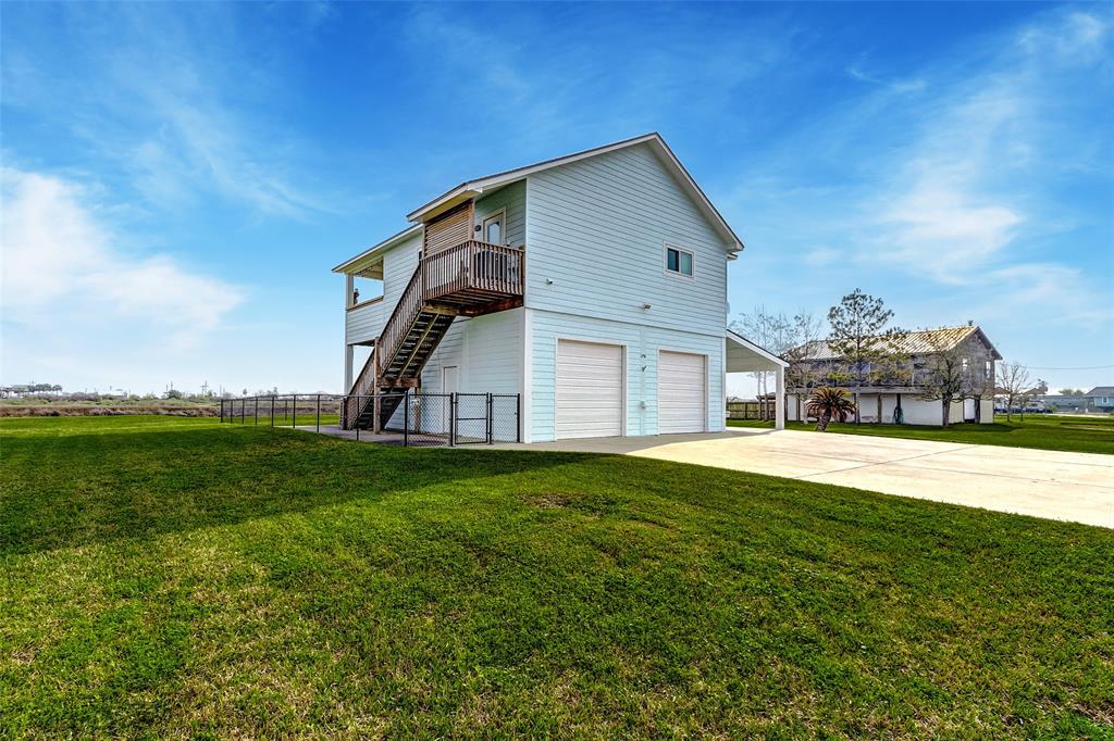 1290 N Crystal Beach Road, Crystal Beach, Texas image 12