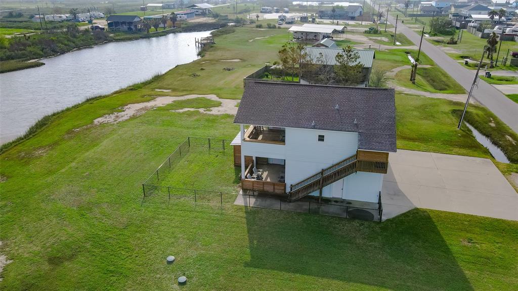 1290 N Crystal Beach Road, Crystal Beach, Texas image 5