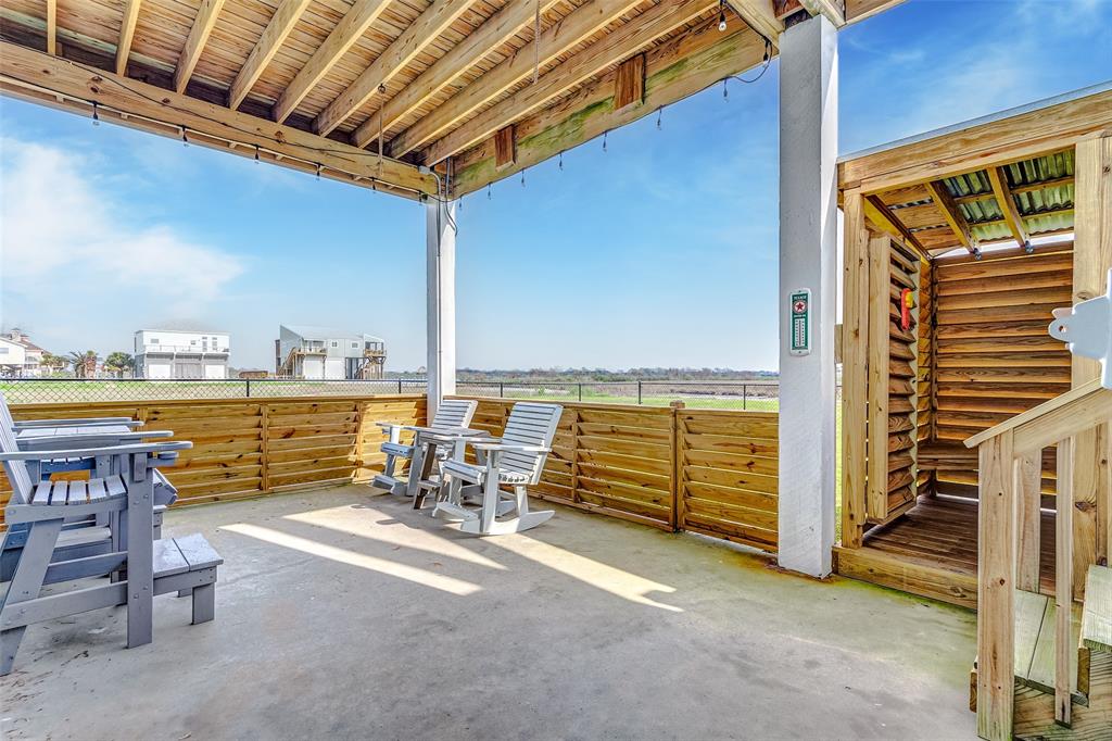 1290 N Crystal Beach Road, Crystal Beach, Texas image 18