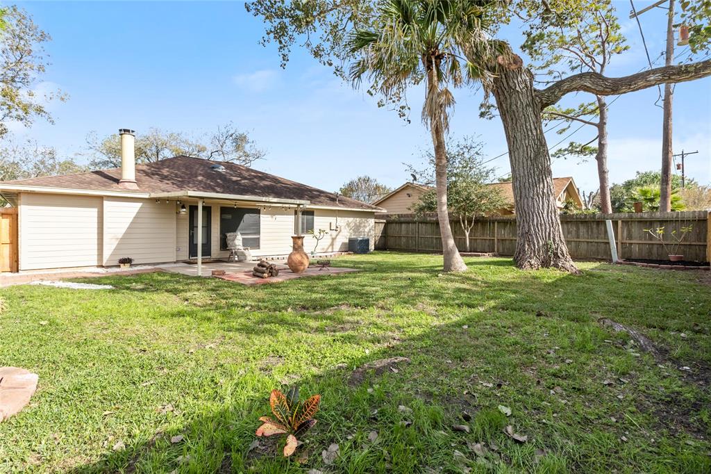 319 Forest Hills Drive, League City, Texas image 36