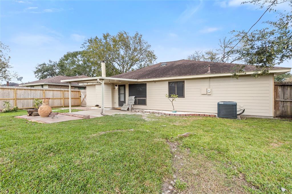 319 Forest Hills Drive, League City, Texas image 38