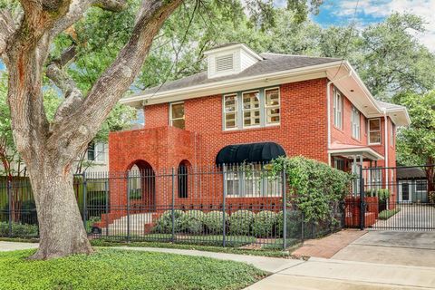 Single Family Residence in Houston TX 414 Branard Street.jpg