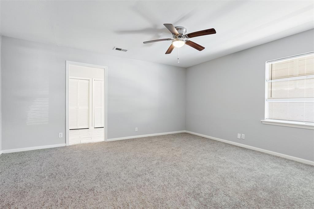 1104 Woods Drive, Liberty, Texas image 13