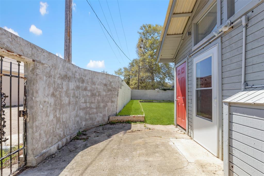 1104 Woods Drive, Liberty, Texas image 31