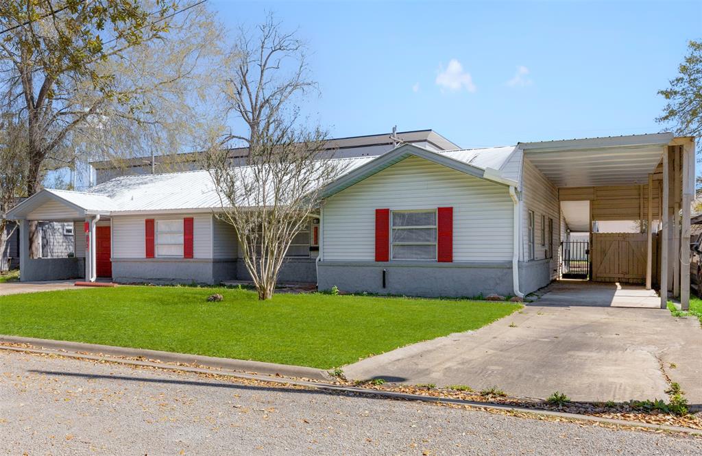 1104 Woods Drive, Liberty, Texas image 3