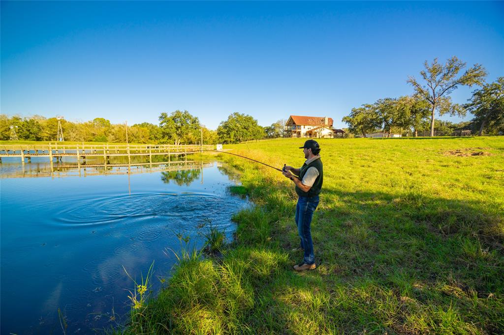 1220 County Road 131b, Hallettsville, Texas image 13