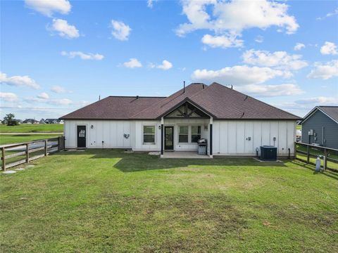 A home in Angleton