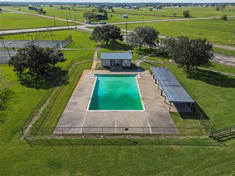 A home in Angleton