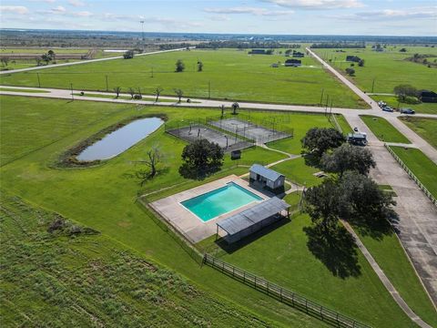 A home in Angleton