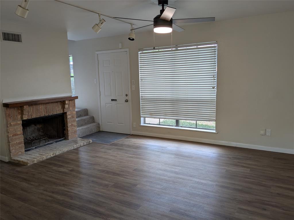 782 Worthshire Street, Houston, Texas image 3