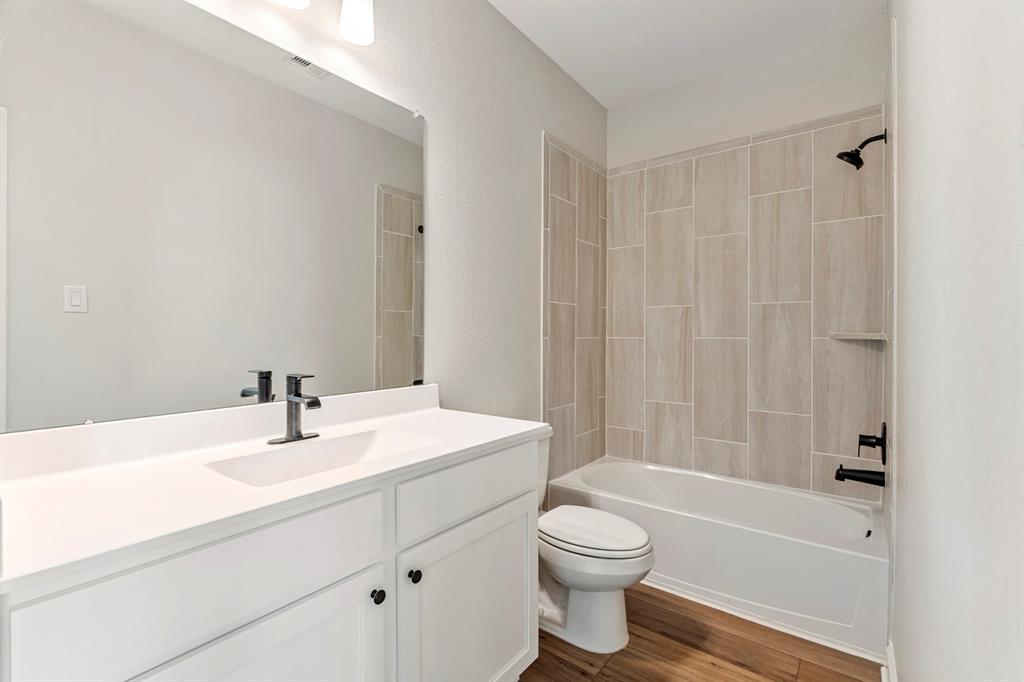 10518 Sutter Creek Drive, Iowa Colony, Texas image 11