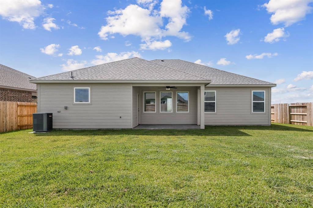 10518 Sutter Creek Drive, Iowa Colony, Texas image 12