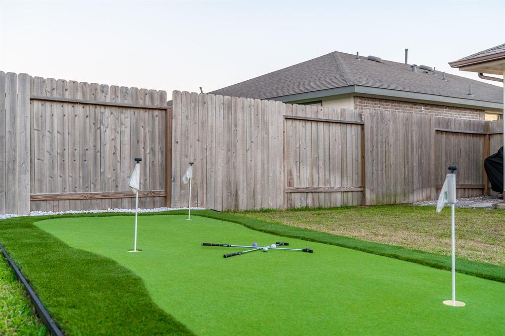 8210 Buck Lane, Rosharon, Texas image 4