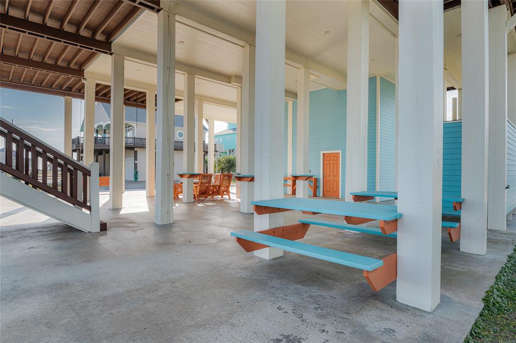 2703 Gillespie, Crystal Beach, Texas image 6