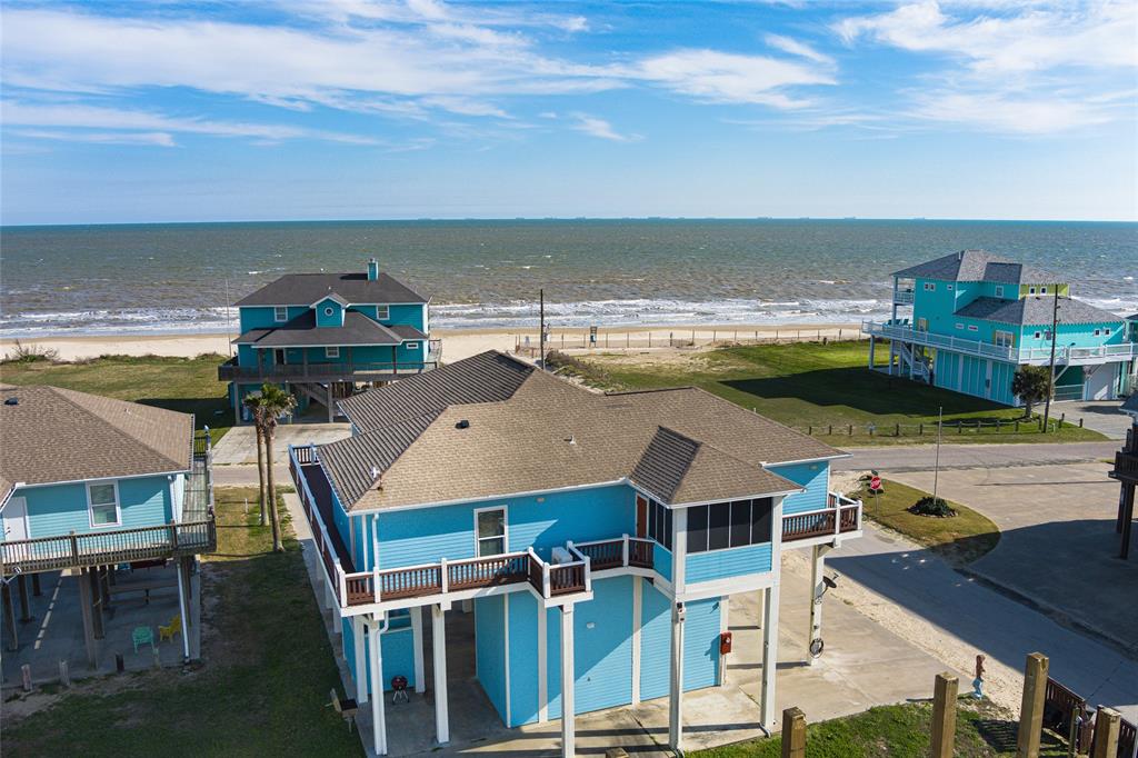 2703 Gillespie, Crystal Beach, Texas image 2