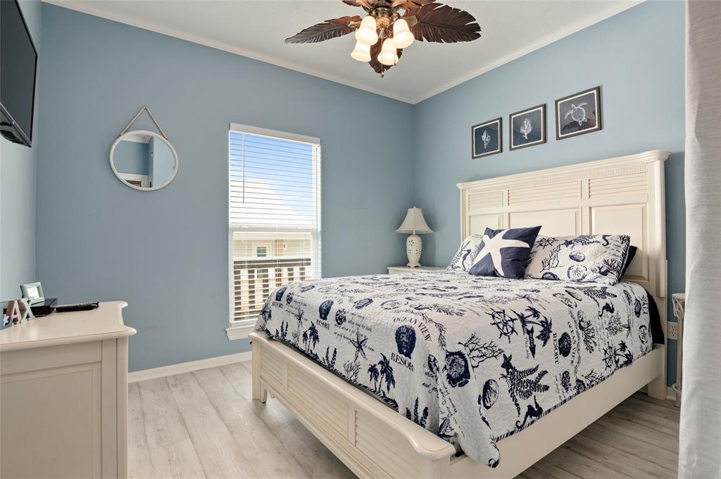 2703 Gillespie, Crystal Beach, Texas image 29