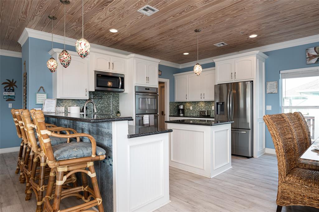 2703 Gillespie, Crystal Beach, Texas image 17