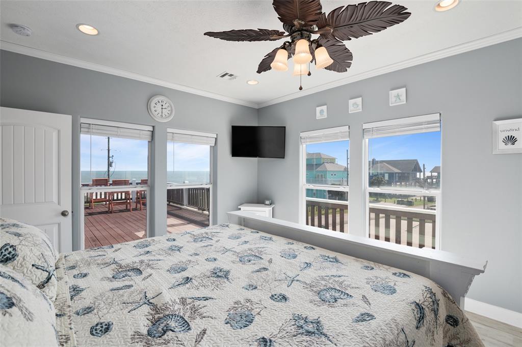 2703 Gillespie, Crystal Beach, Texas image 24