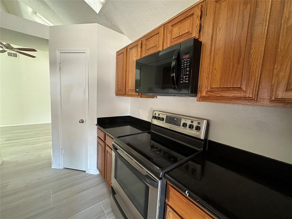 13106 Worthington Street, Sugar Land, Texas image 3