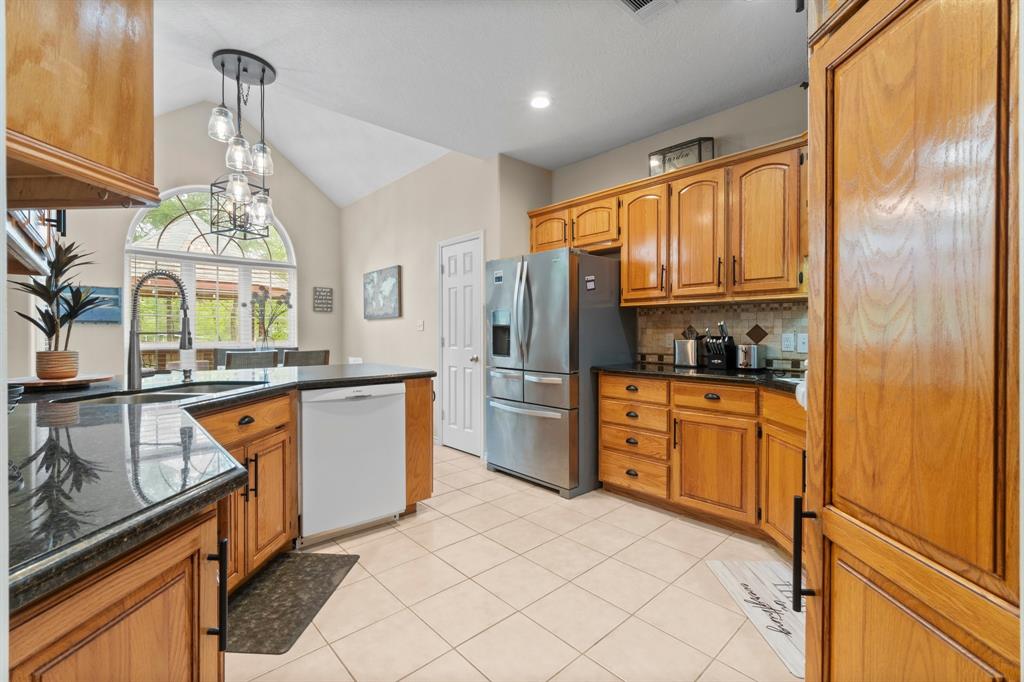 126 Wildwood Drive, Livingston, Texas image 14