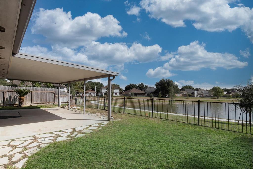22814 W Waterlake Drive, Richmond, Texas image 1