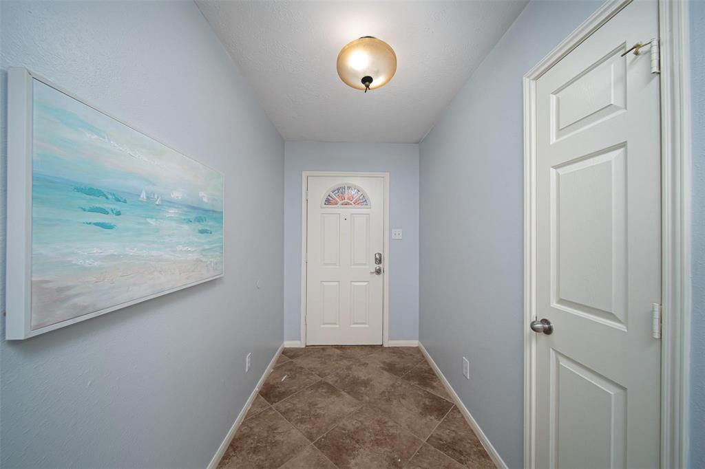 22814 W Waterlake Drive, Richmond, Texas image 4