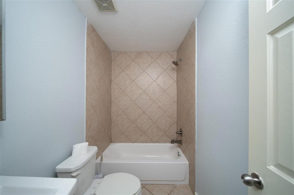 22814 W Waterlake Drive, Richmond, Texas image 20