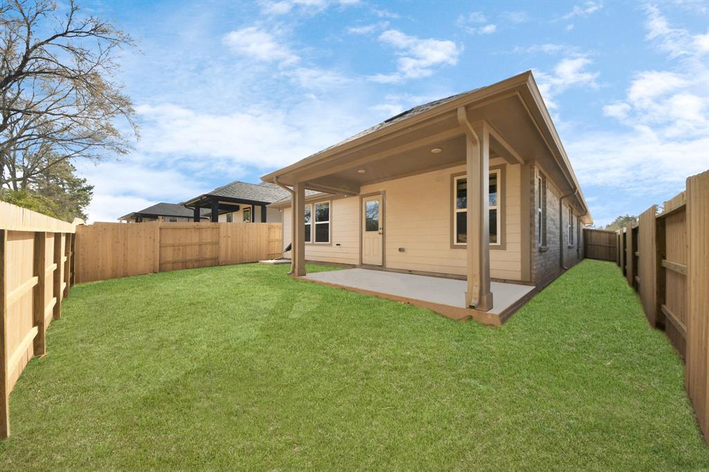 20934 Carob Tree Lane, Tomball, Texas image 23