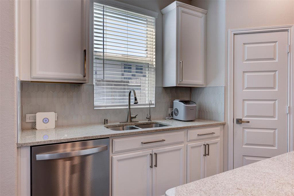 Houston, Texas 77084, United States, 3 Bedrooms Bedrooms, ,3 BathroomsBathrooms,Residential,Pending,108348