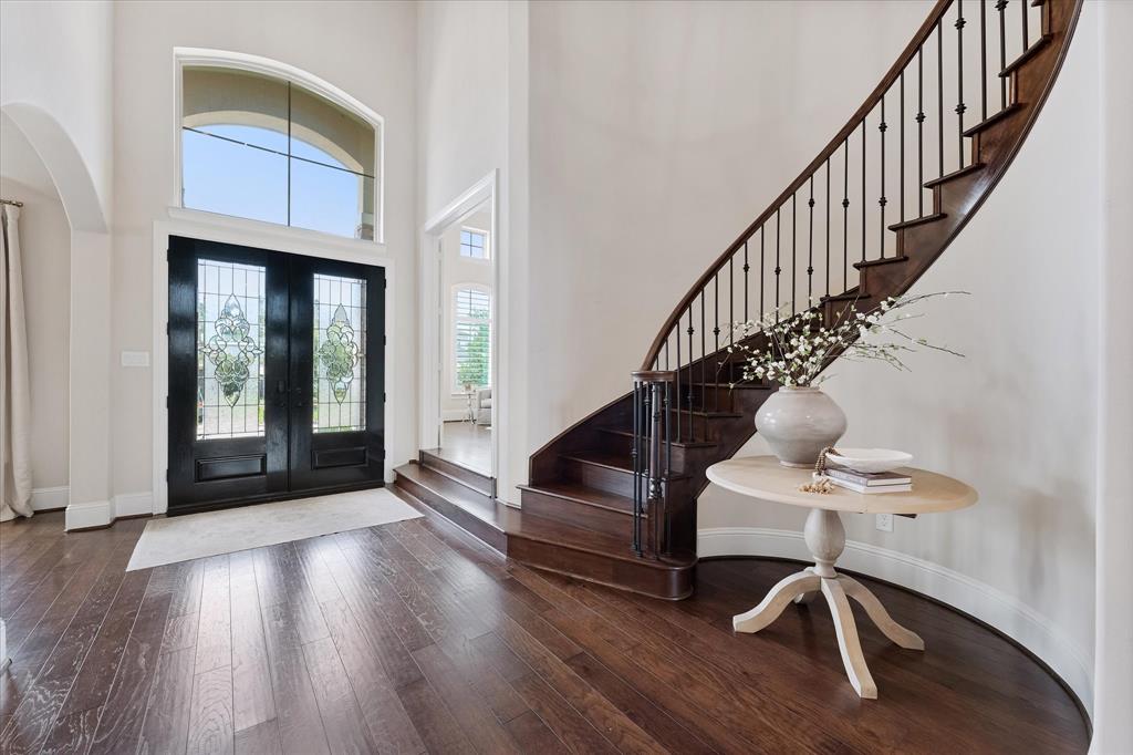 5823 Stratton Woods Drive