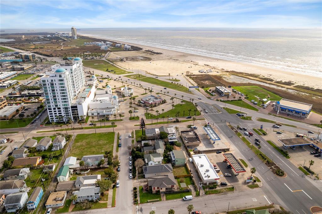 613 9th Street, Galveston, Texas image 4