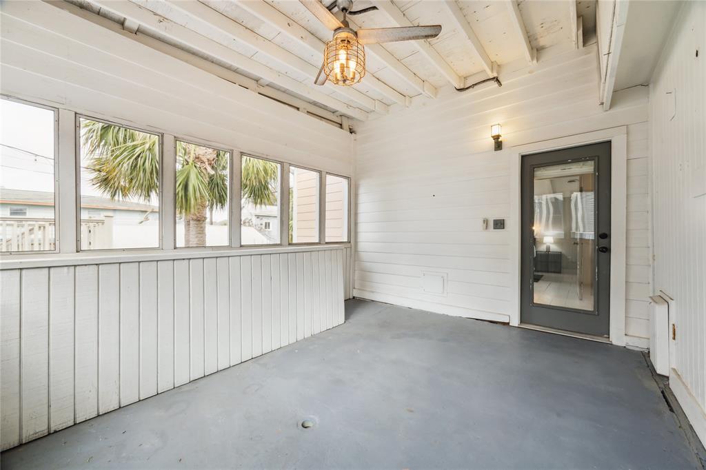 613 9th Street, Galveston, Texas image 27