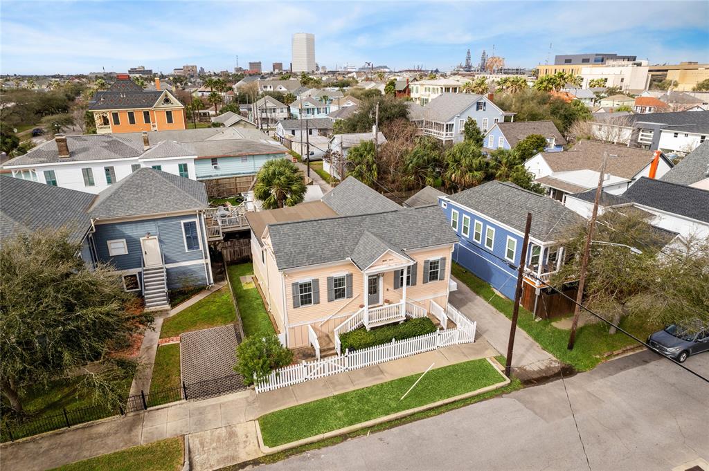 613 9th Street, Galveston, Texas image 32