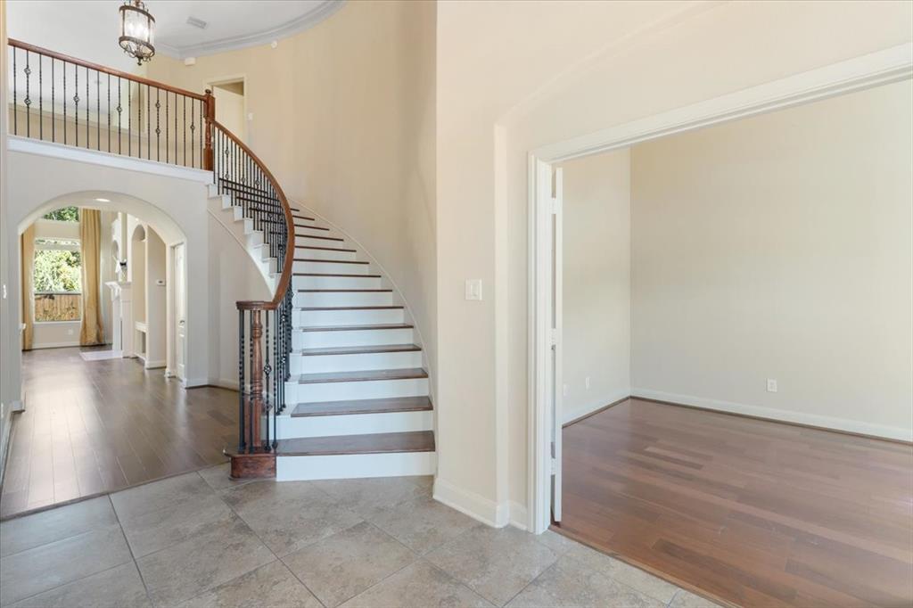 1415 Laurel Leaf Lane