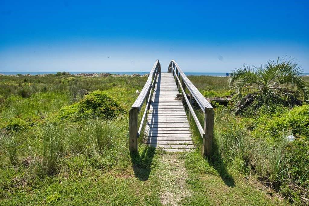 130 Sandpiper Avenue, Surfside Beach, Texas image 20