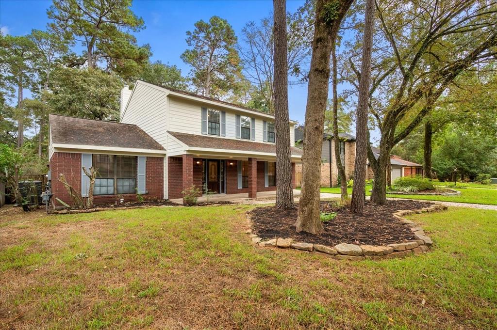 38 Eagle Rock Place, The Woodlands, Texas image 3