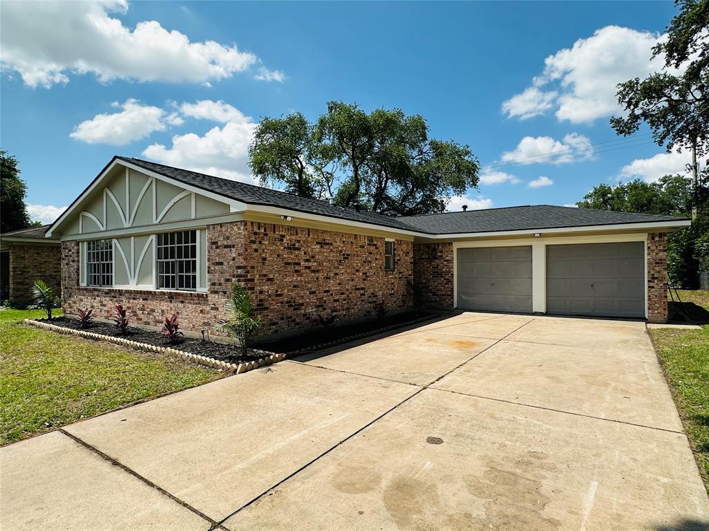 8915 Glen Shadow Dr Dr, Houston, Texas image 2
