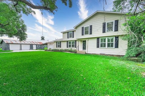 A home in Alvin