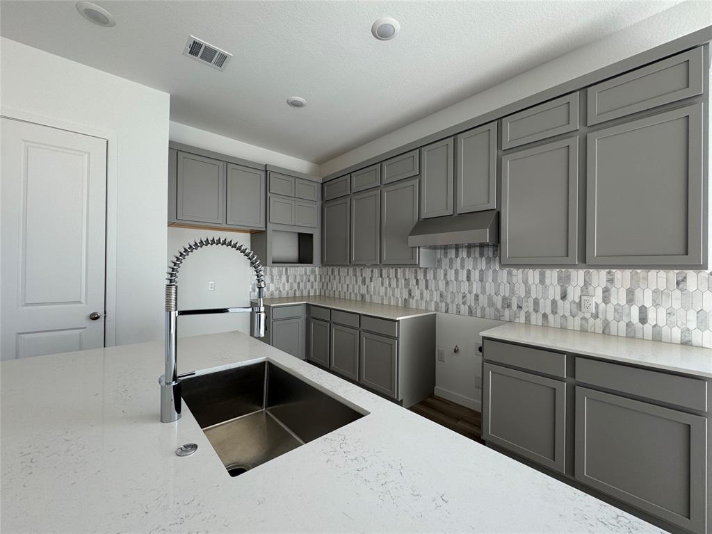 6631 Morning Flower Lane, Katy, Texas image 3