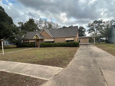 A home in Rosenberg