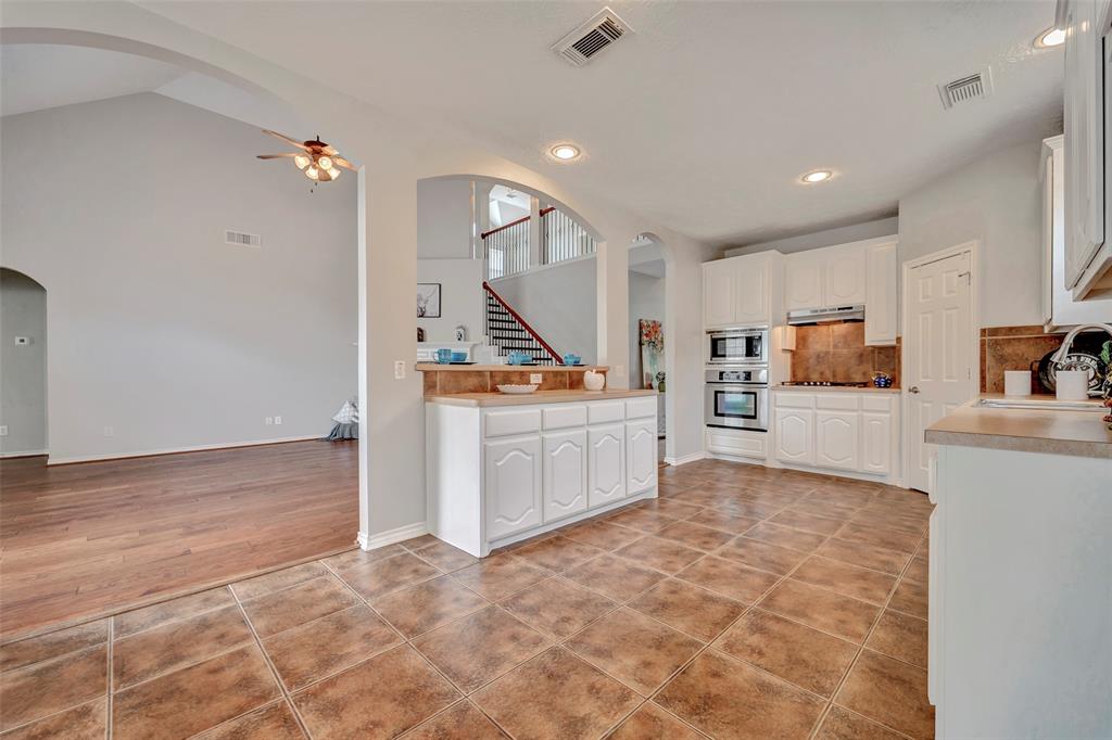 22910 Creekside Gate Court Ct, Tomball, Texas image 15