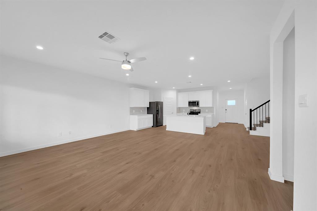30503 Lighthouse Bluff Lane, Fulshear, Texas image 16