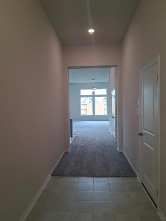 1915 Parks Edge Lane, Angleton, Texas image 3